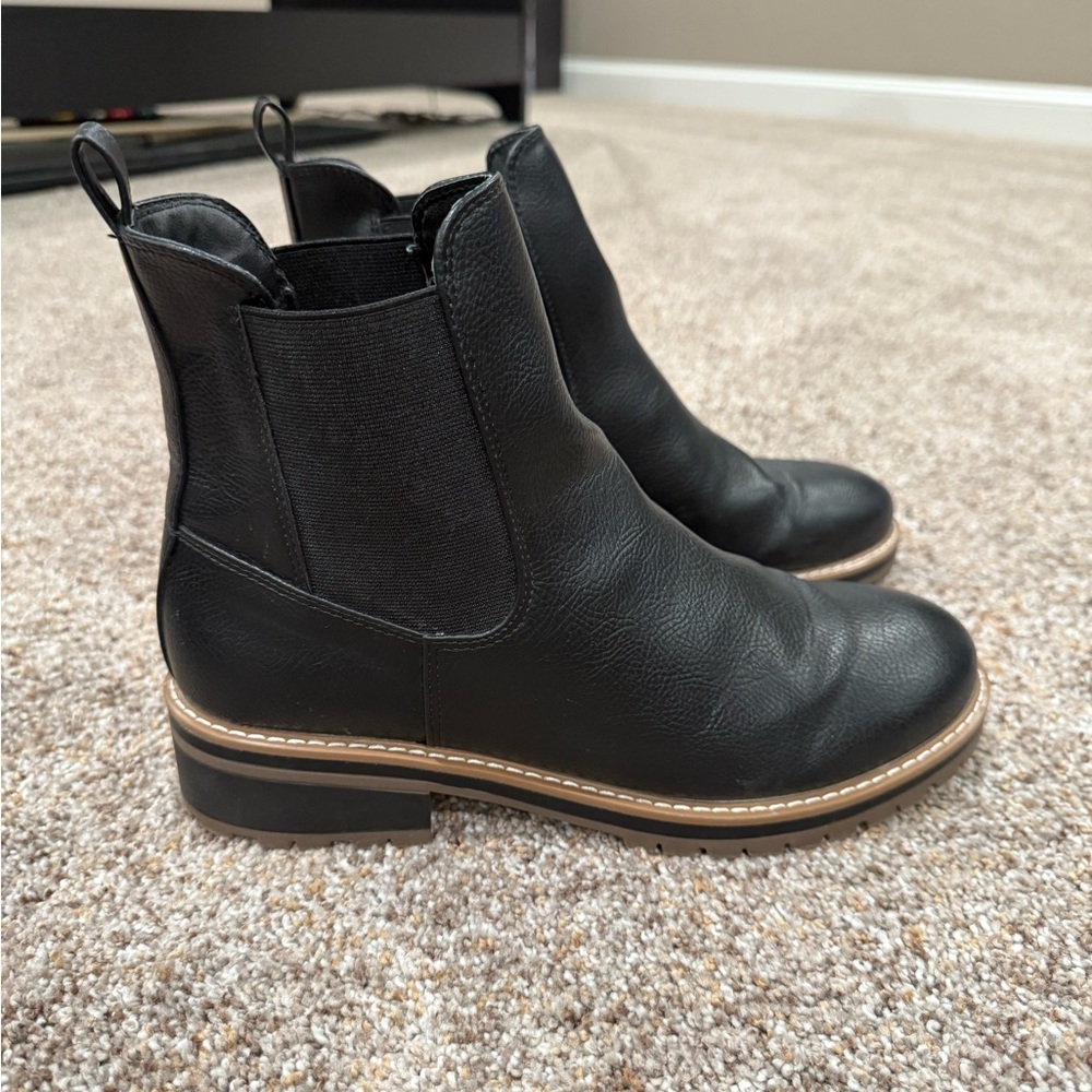 Kensie Black Chelsea Ankle Boots